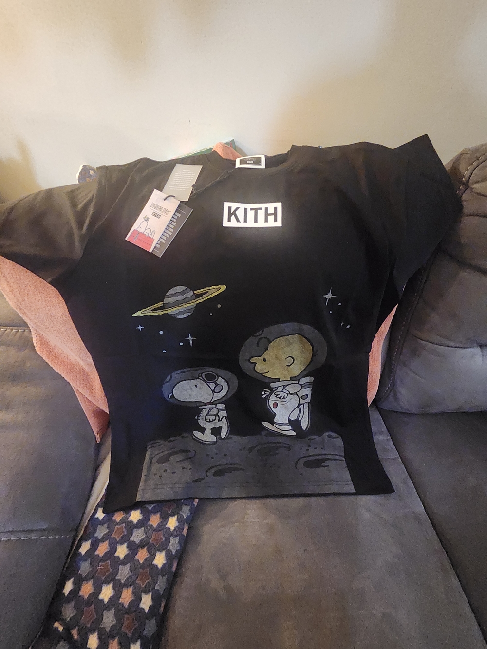 KITH X Peanuts T-shirt Size Medium